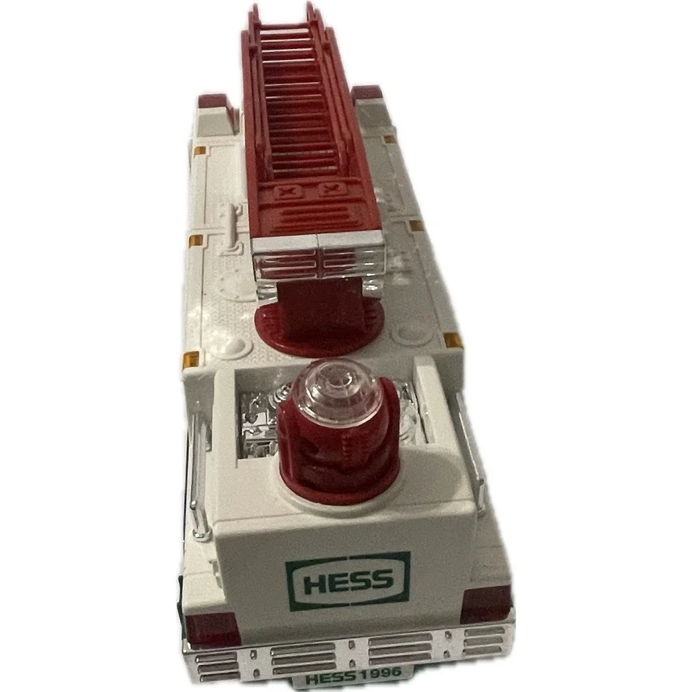 New Box Vintage -1996 Hess Emergency Truck - Ladder Siren Horn Light Flash